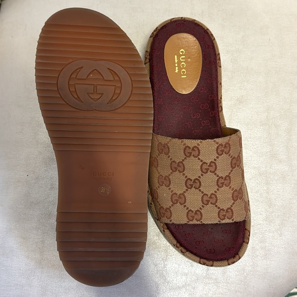 Gucci Platform Slide - Picture 4 of 4